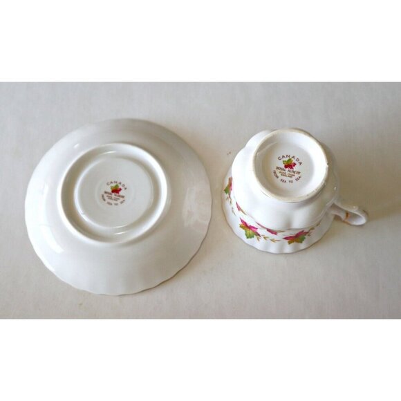 COPY - Vintage Teacup and Saucer Royal Albert Tea Cup Canada Maple  Leaf Canada - Picture 5 of 6